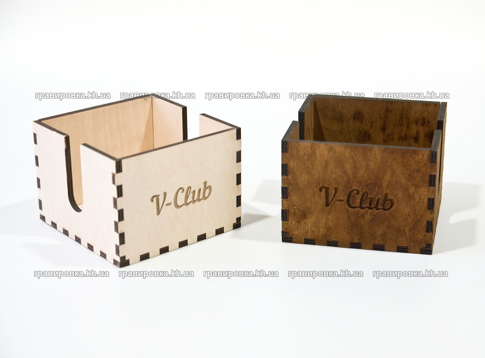 Салфетницы из дерева в виде коробки